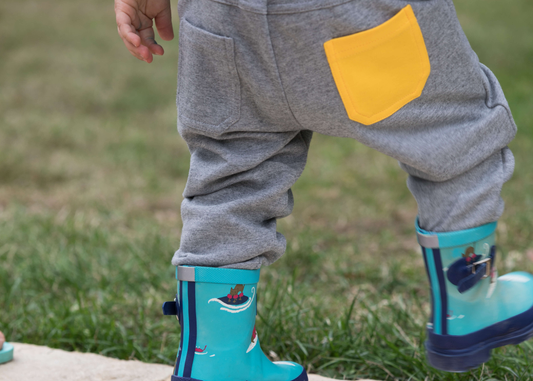 The Great Sock Escape: Why Babies Pull Off Their Socks and How Sockatoos Can Save the Day